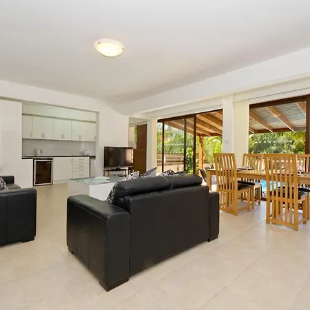 Kapparis Villa *